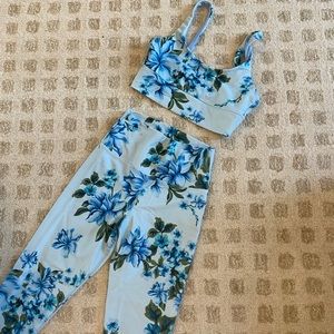 Brand new Beach Riot matching set